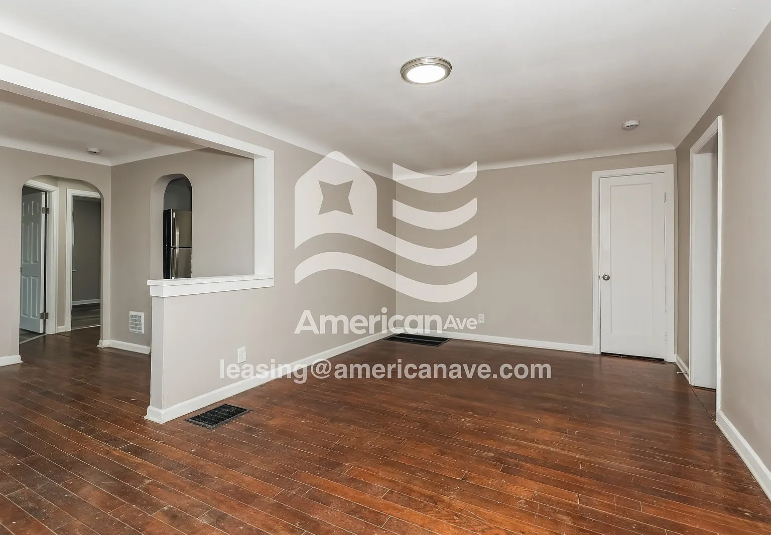 3 bed, 2.0 bath, 1150 sqft, $1,372 — Photo 3