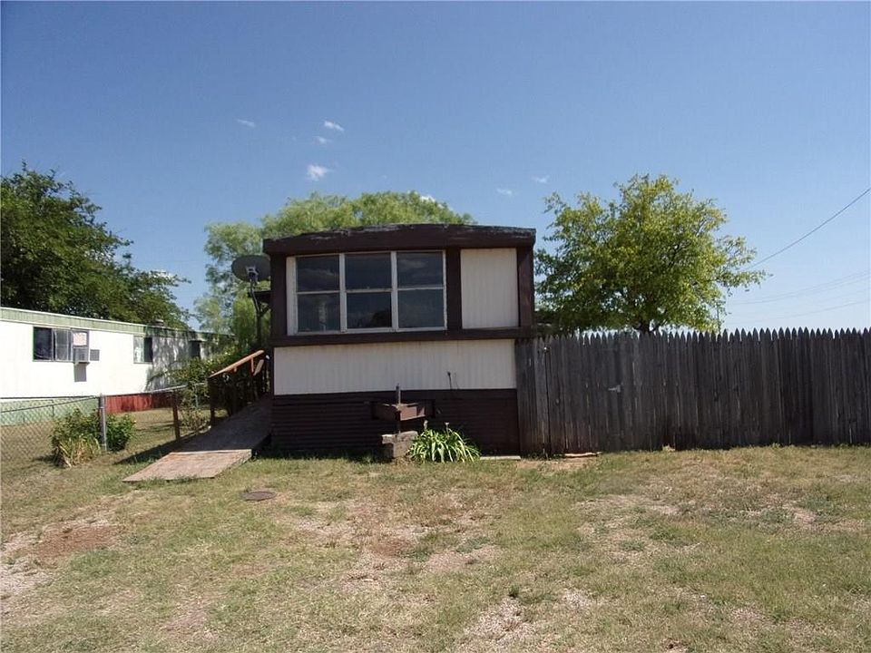 1st image of 101 Pleasant Hill Dr