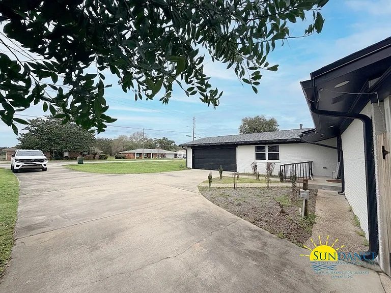 618 Country Club Ave — Photo 41
