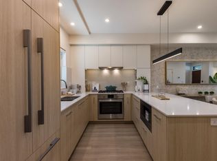 342 Mountain Hwy #102, North Vancouver, BC