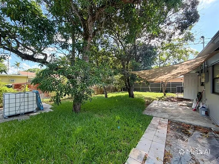 1135 NW 127th St — Photo 33