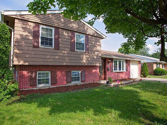 2nd image of 88 Silverwood Cir