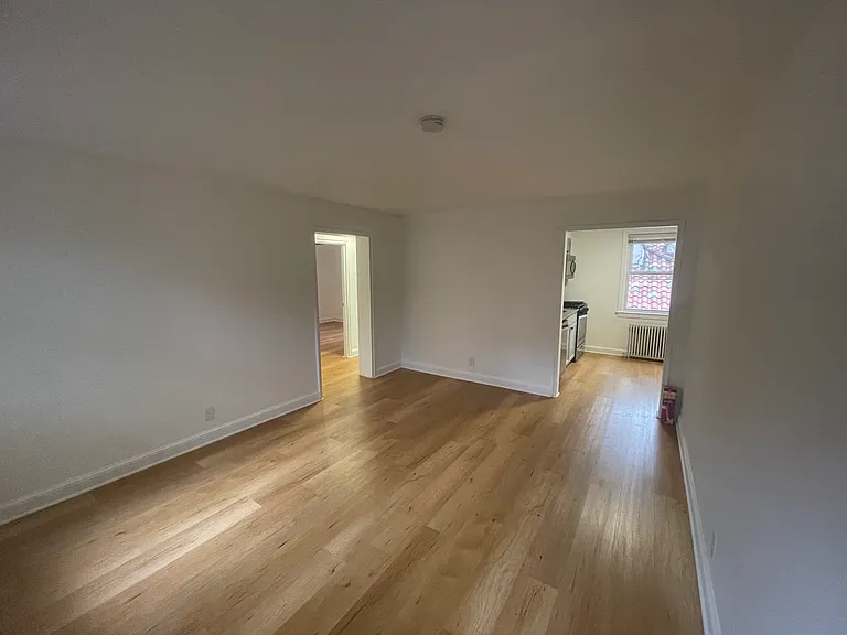 8515 Flower Ave #4 — Photo 3