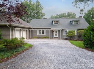 55 1st St, Tryon, NC 28782
