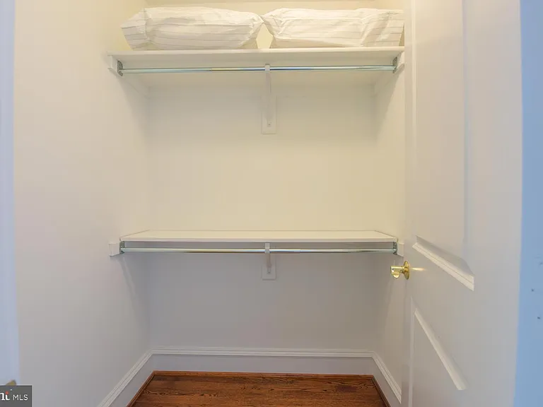 720 Potomac St — Photo 38