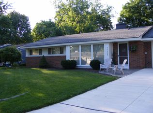 41086 N McMahon Cir, Novi, MI 48375