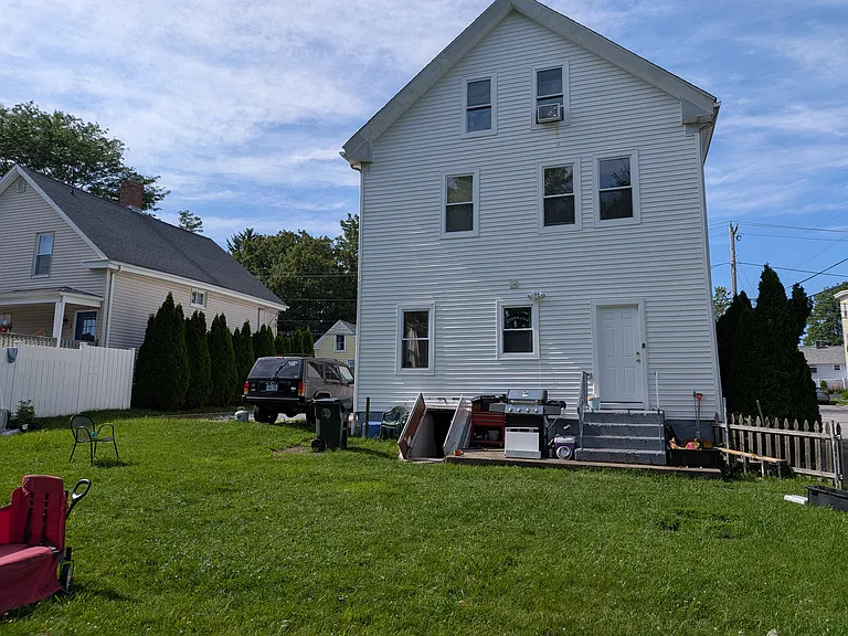 50 Mount Hope Ave #2 — Photo 16