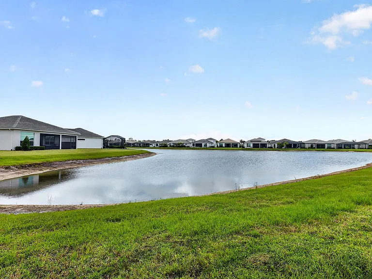 11344 SW Pietra Way — Photo 44