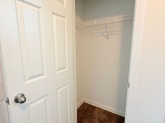 5th image of 2375 Bristol Dr