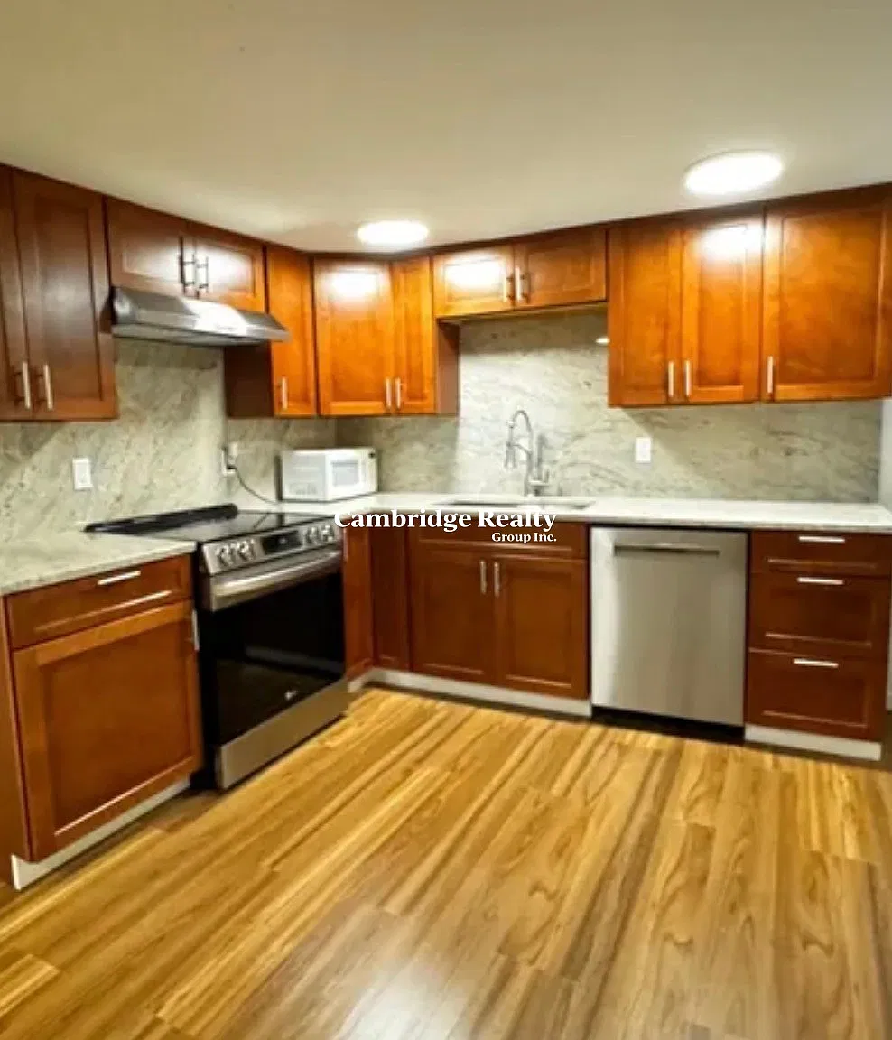 1 bed, 1.0 bath, 580 sqft, $2,490 — Photo 1