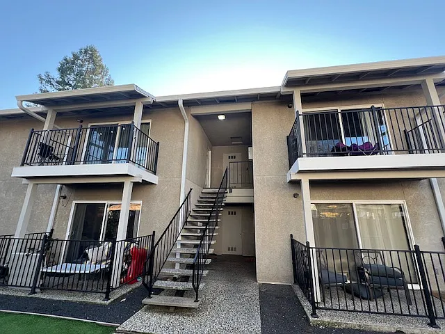 815 Hazel St #B — Photo 17