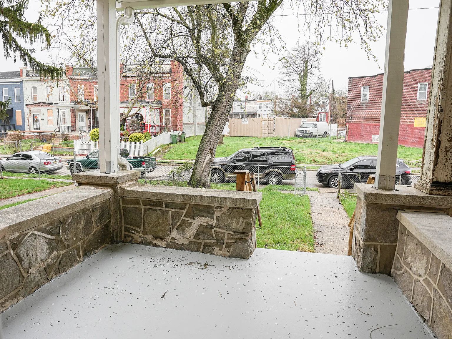 3 bed, 2.0 bath, $2,000 — Photo 2