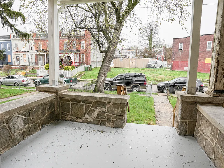 3711 Oakmont Ave — Photo 5