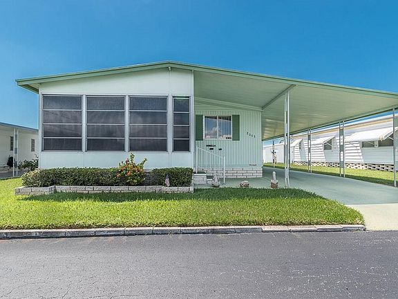 2nd image of 2045 Manoa Dr