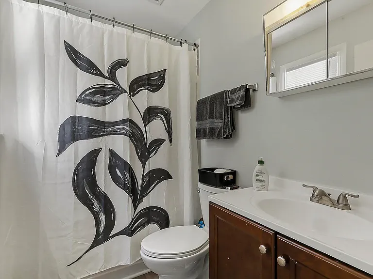 105 Chevis Dr #105 — Photo 6