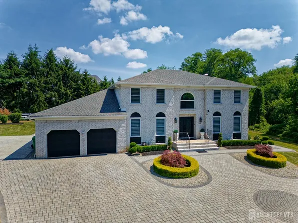 55 School Rd E, Marlboro, NJ 07746