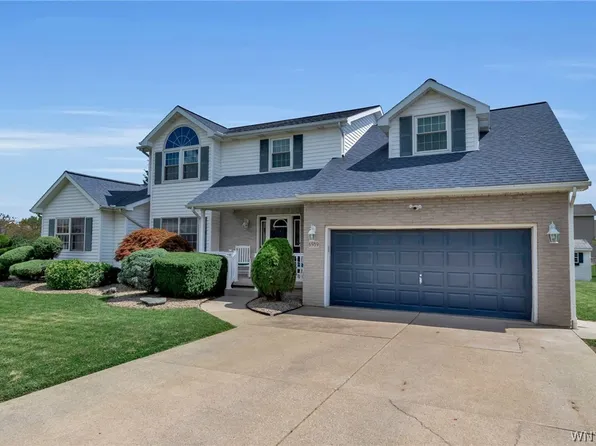 6989 Samantha Ct, Niagara Falls, NY 14304