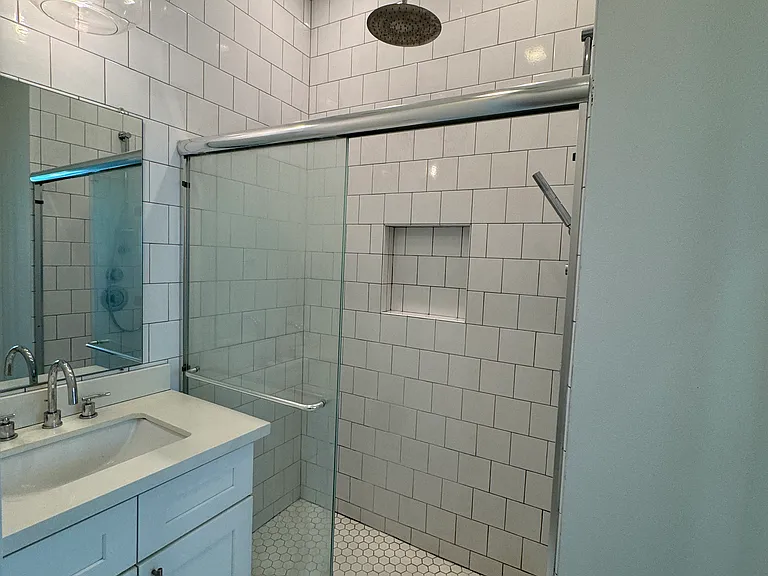 1215 Leonidas St — Photo 11