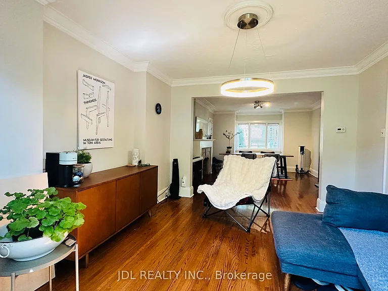 301 Old Orchard Grv — Photo 6