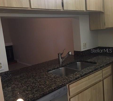 3rd image of 2073 Skimmer Ct W Unit 223