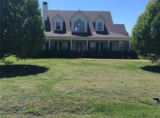 511 W Thomas St, Leonard, TX 75452