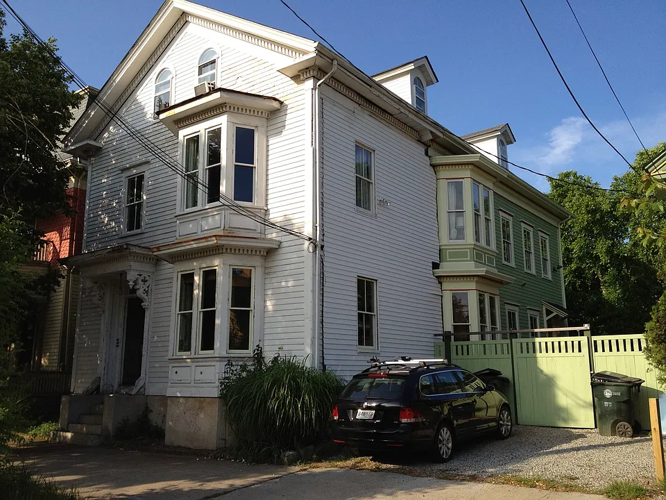 82 Dexter Street