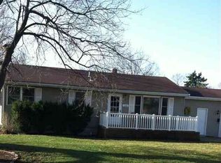 1109 Redwood Ave, Bloomington, IL 61701