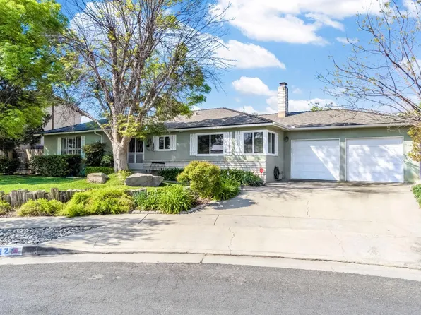 1182 Hansen Ct, Hanford, CA 93230