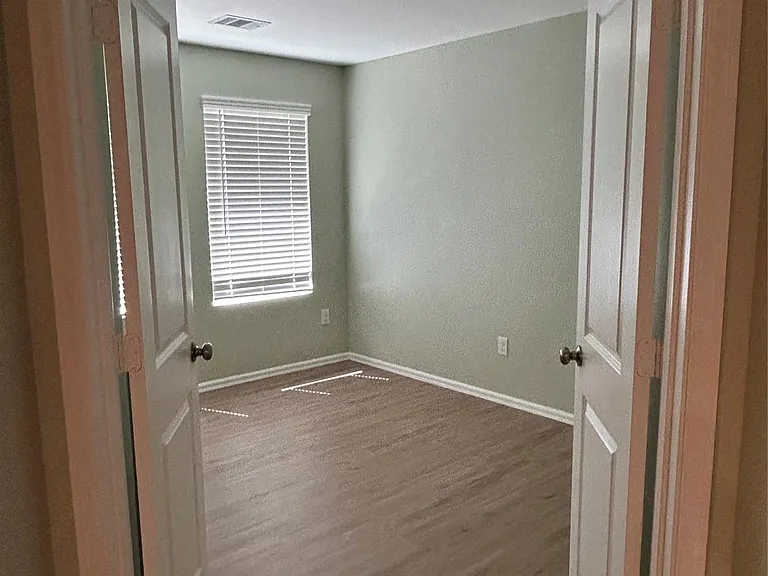 2213 Still Bend Ln — Photo 12