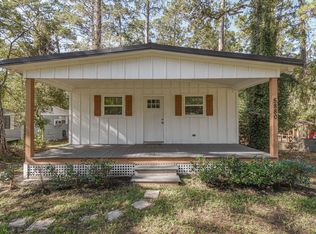 5880 Beech Dr, Montgomery, TX 77316