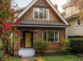 261 E 4th St, North Vancouver, BC