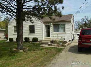 2429 Chesley Dr, Sterling Heights, MI 48310