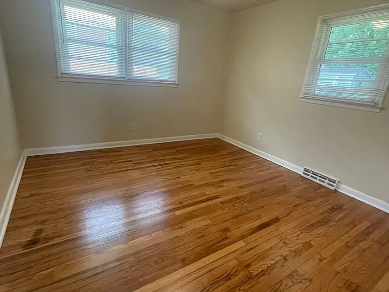 1305 Willow Rd — Photo 16