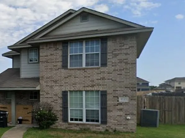 4121 McFarland Dr, College Station, TX 77845