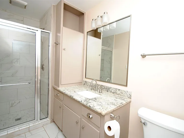 10034 Cedardale Dr — Photo 31