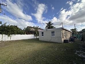 1st image of 728 SW 6th Street