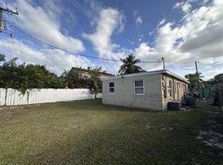728 SW 6th St, Dania, FL 33004
