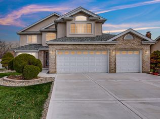 233 Churn Rd, Matteson, IL 60443