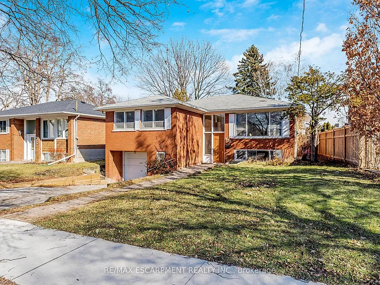 113 Poynter Dr — Photo 3
