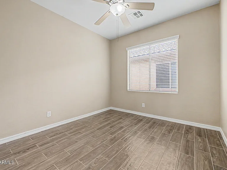 15155 N 145th Ave — Photo 20