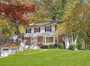 220 Saxon Woods Rd, White Plains, NY 10605