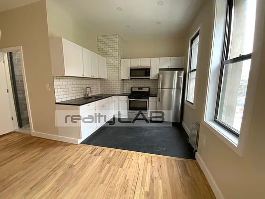 Rented by Realty Lab LLC | media 2