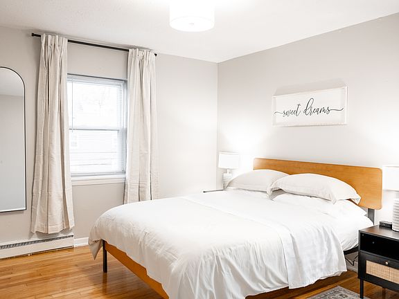 4th image of 212 Sheffield Ave #5A