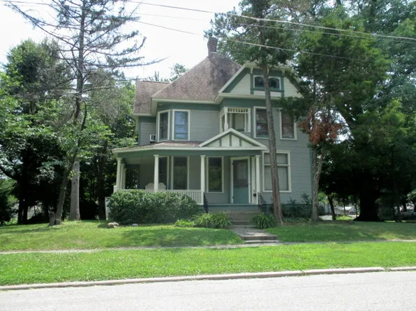 405 W Walnut St, Robinson, IL 62454