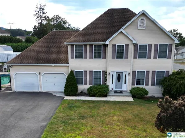 114 Kestrel Rd, Mountain Top, PA 18707