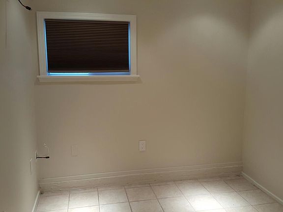 2nd image of 43 Blossom Ct