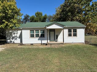 912 W 13th St, Ada, OK 74820