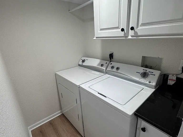 4201 S Minnie St #7 — Photo 8