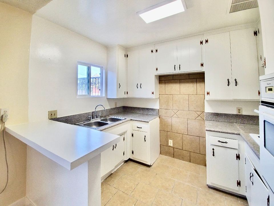 1st image of 5950 Fulcher Ave #1