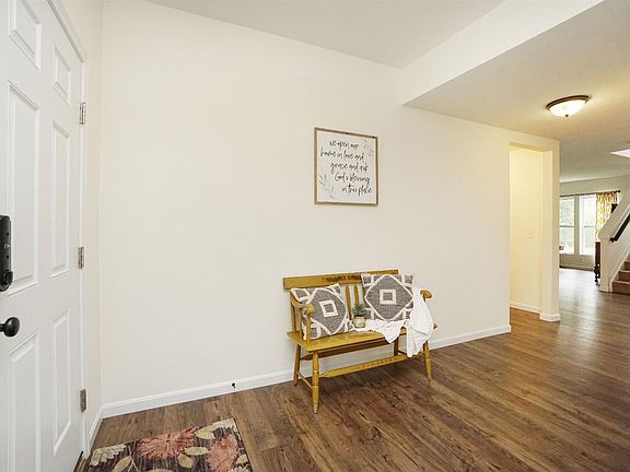 4th image of 4189 Bluestem Dr
